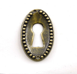 Key-hole Art. 110