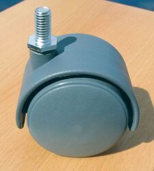 40/50 mm Kalustepyörä, Art. CHEA, harmaa, keveisiin kalusteis