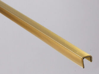 Messingöity koristelista